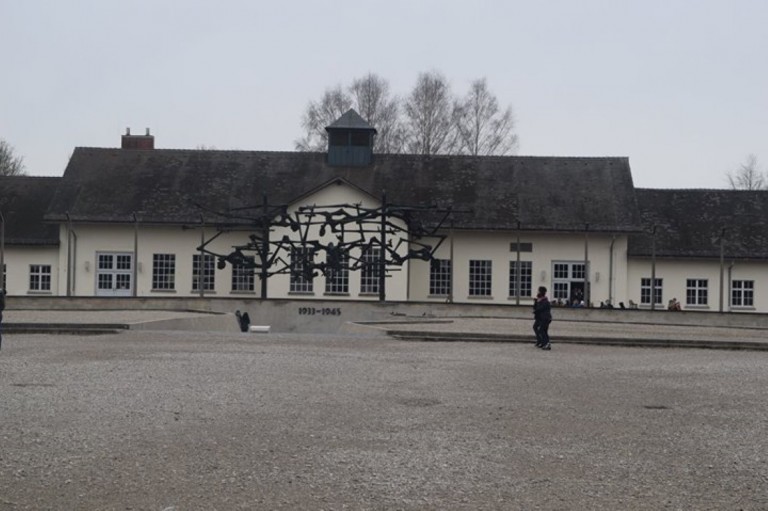 Zgodovinska stavba med ekskurzijo po Bavarski.
